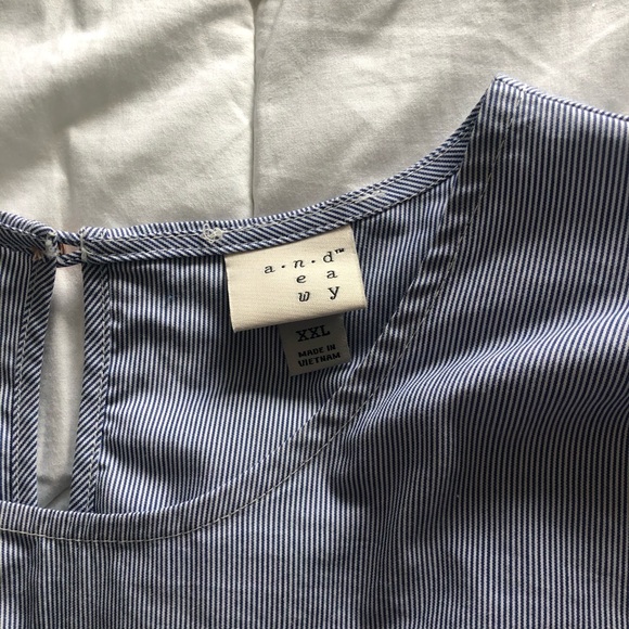 A New Day XXL Pinstripe Bell Sleeve Longsleeve - Picture 3 of 3